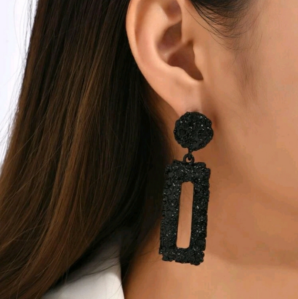 New Black Geometric Earrings